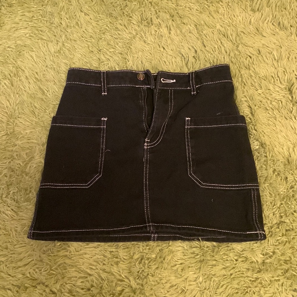 Black skirt